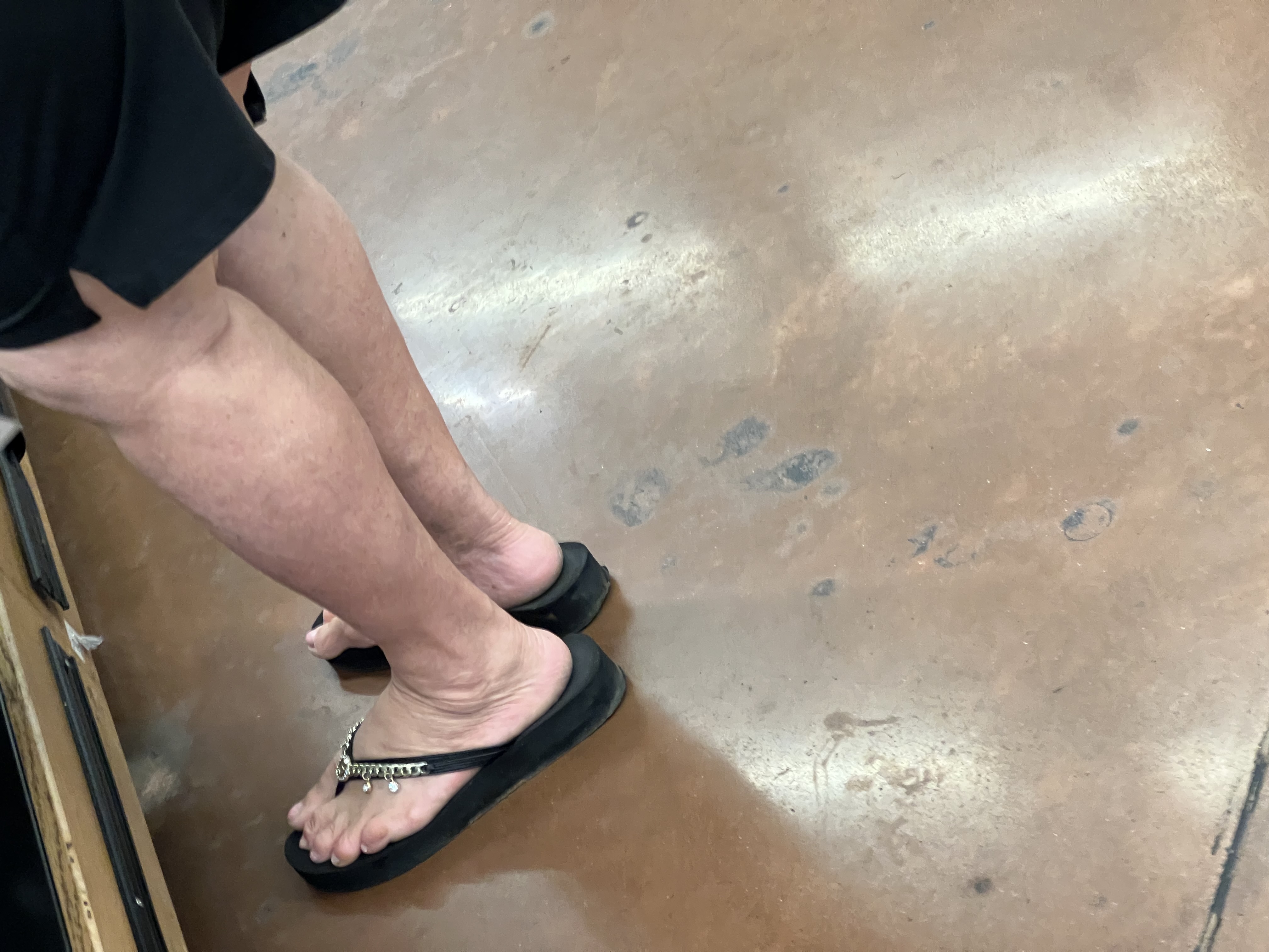 Gilf and milf feet at supermarket — 20