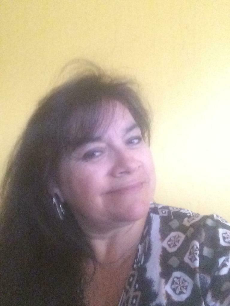 Esposa puta chupa a un amigo  marido corno — 16