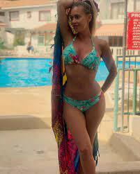 saca paja con nuevos e infartantes bikinazos — 22
