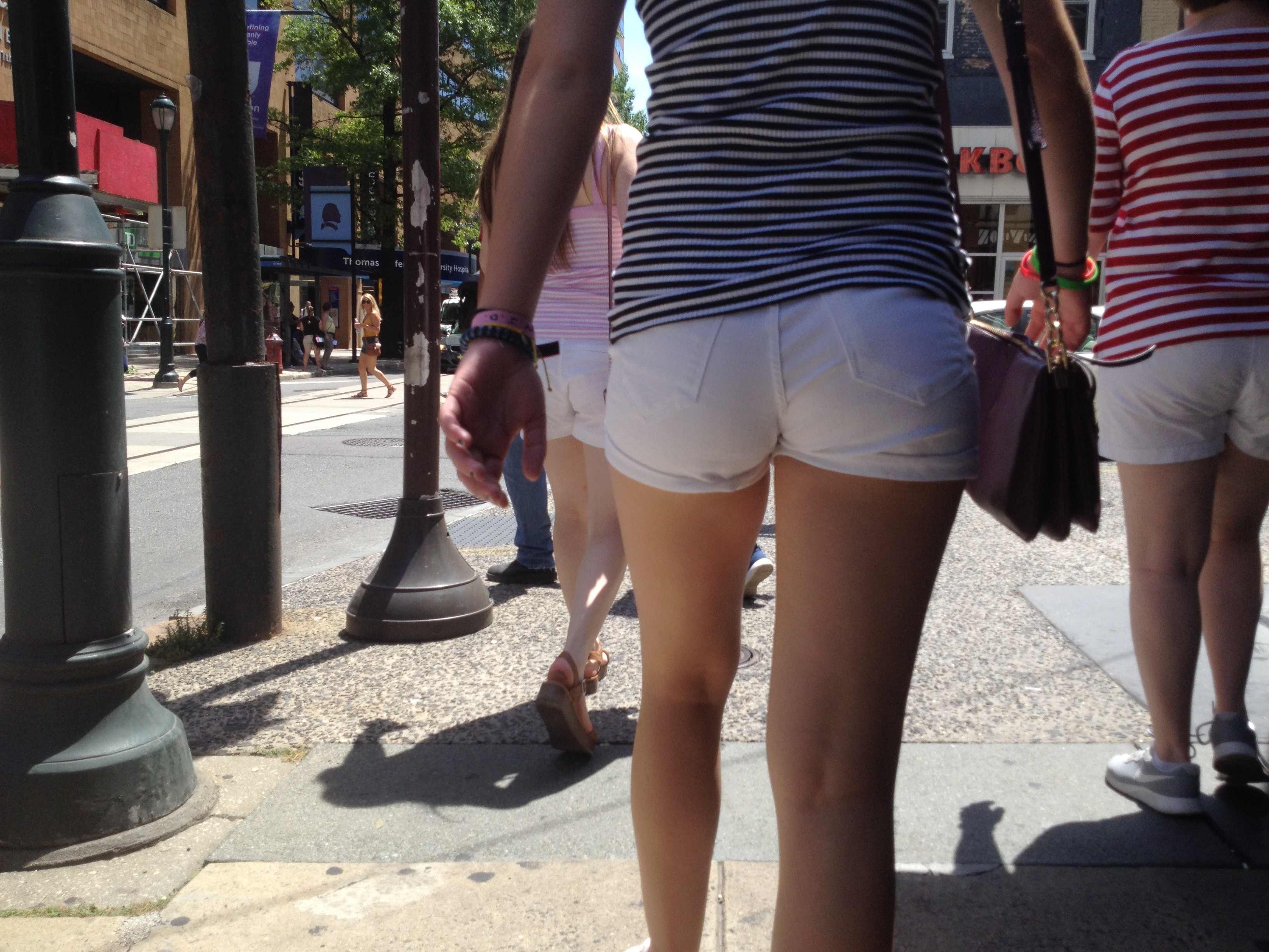 Candid Teen VPL in the City — 27