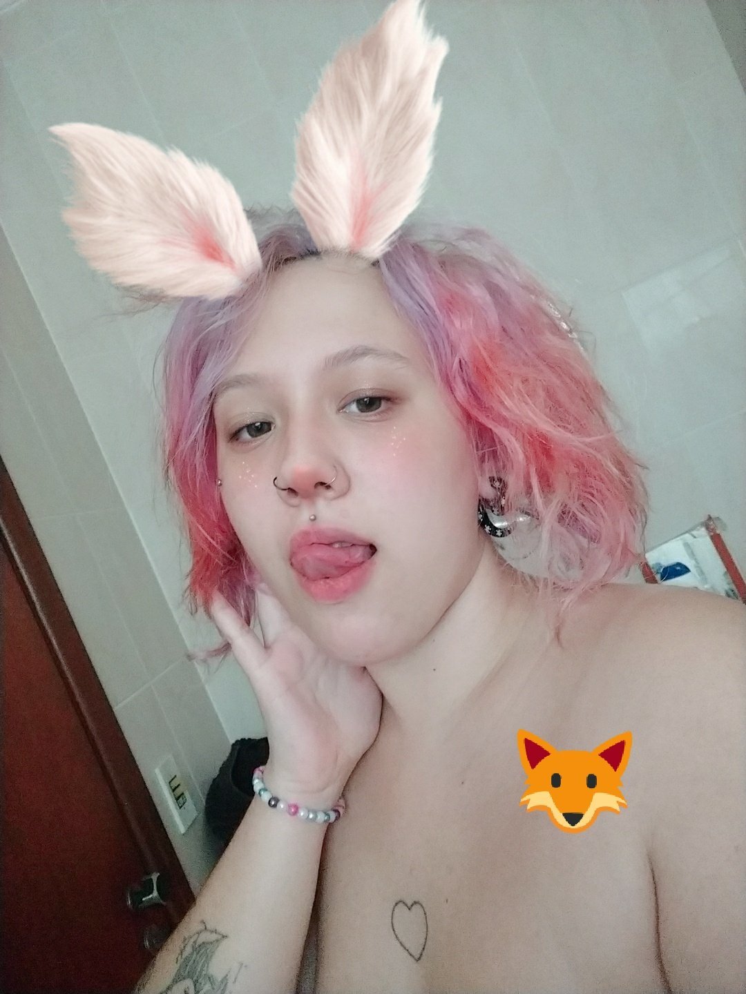 Ana Sarah — 20