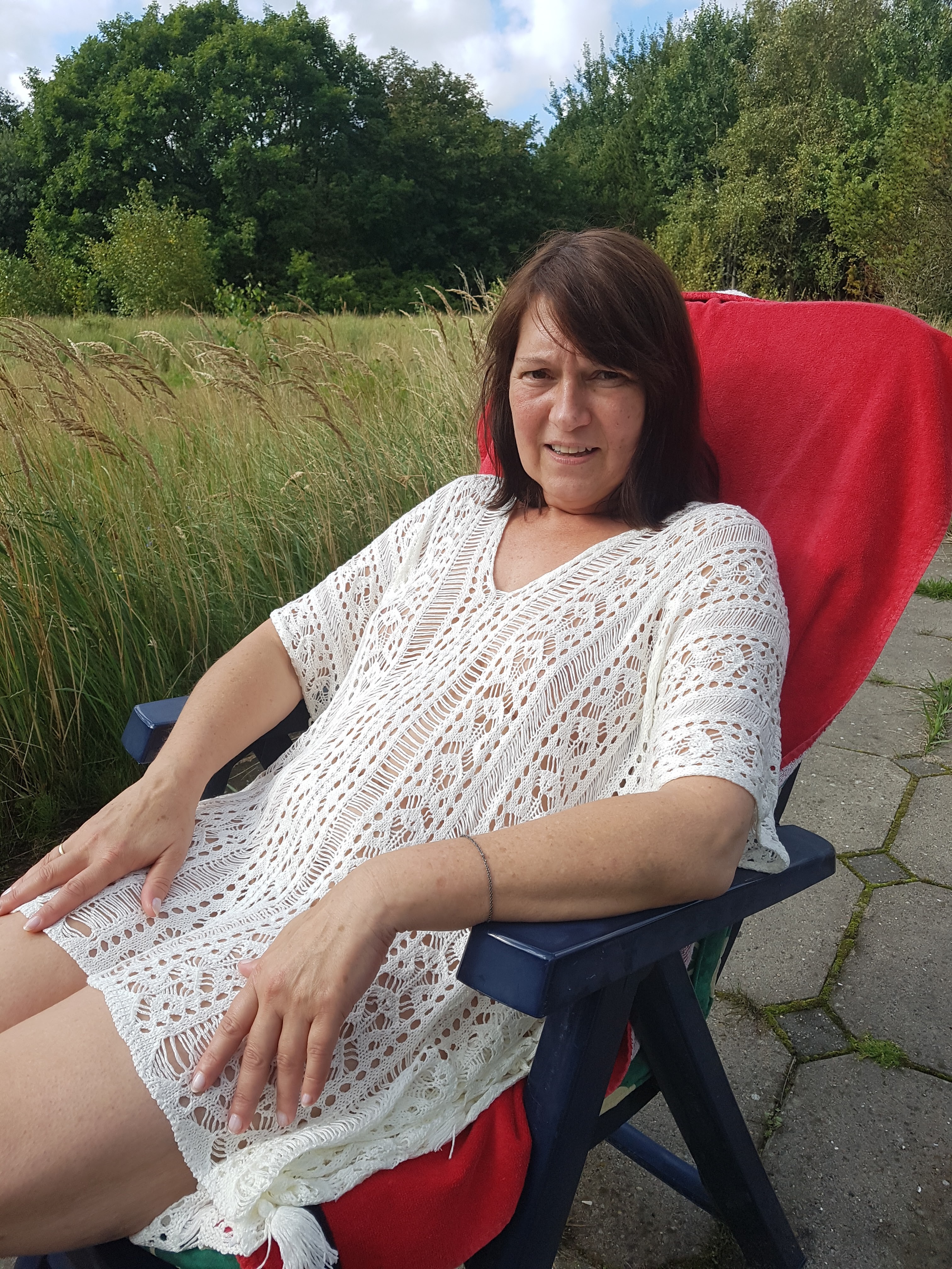 Ester, German wife, thu the years — 31