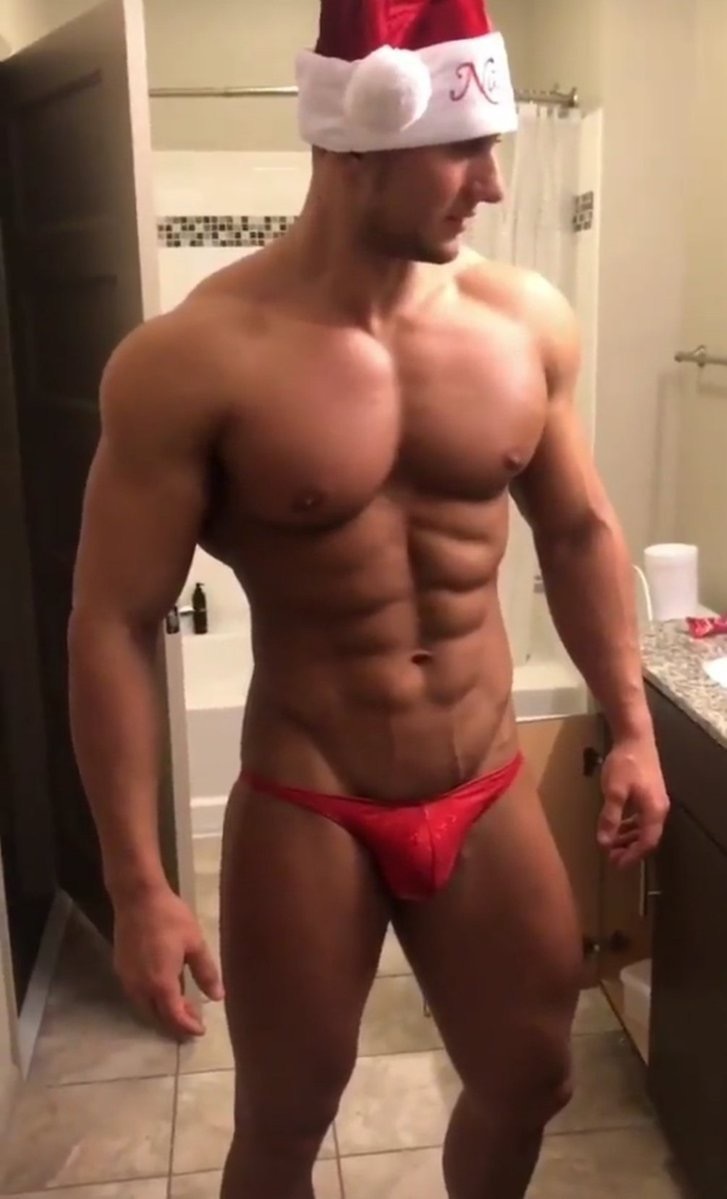 Hunks in skimpy trunks — 16