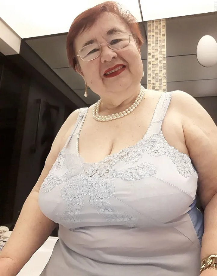 GILF MILF  Granny Mature — 10