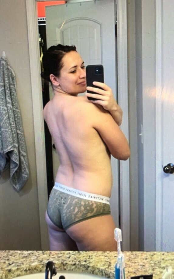 New Nudes Sent to Flings — 16