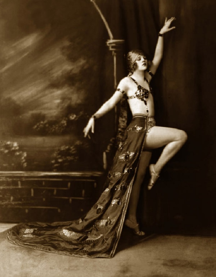 Vintage Glamour Photos — 17