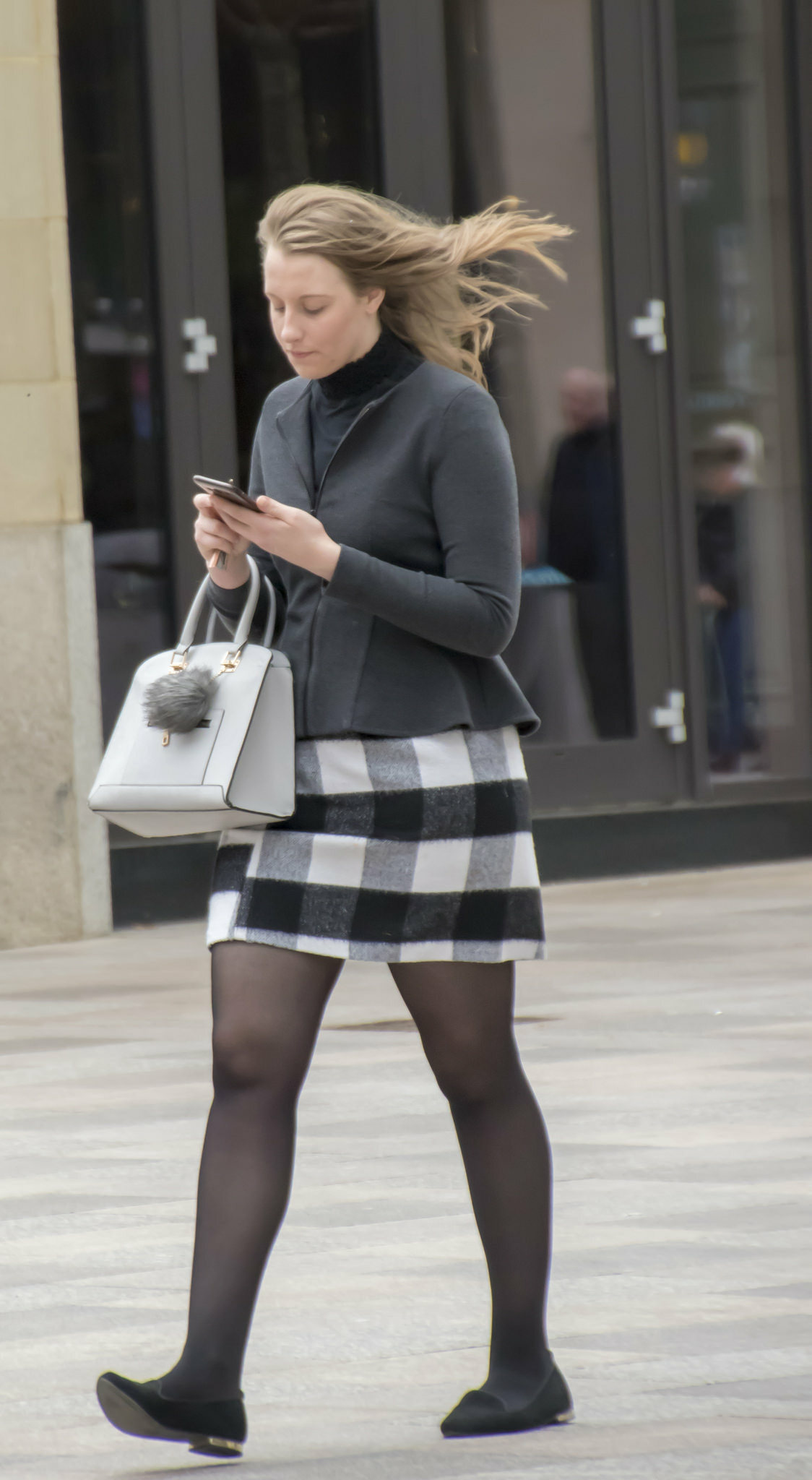 Street/public pantyhose 02 — 11