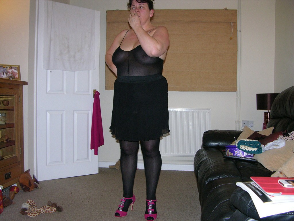 UK wife, Joanne poses 4 Hubby — 31